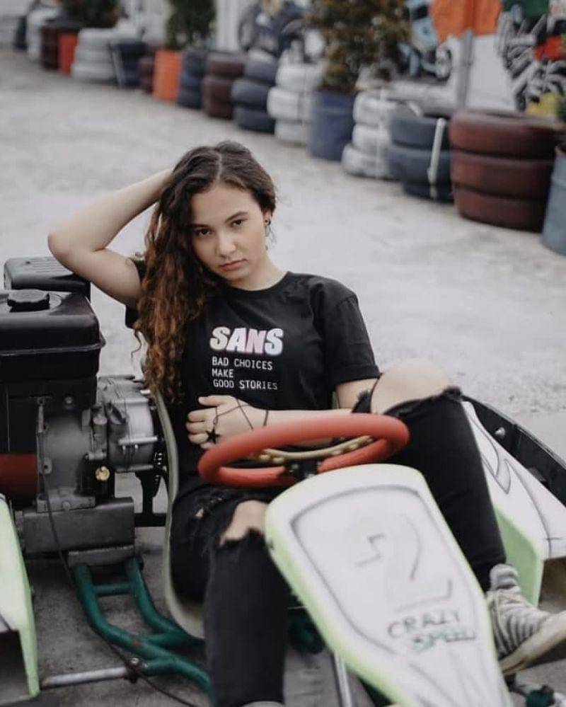 Instagram.com/larasati.nugroho